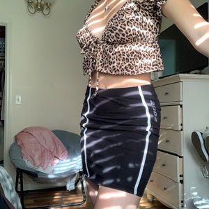 2002 black pencil skirt